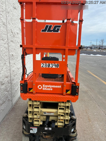 2022 JLG ES1932
