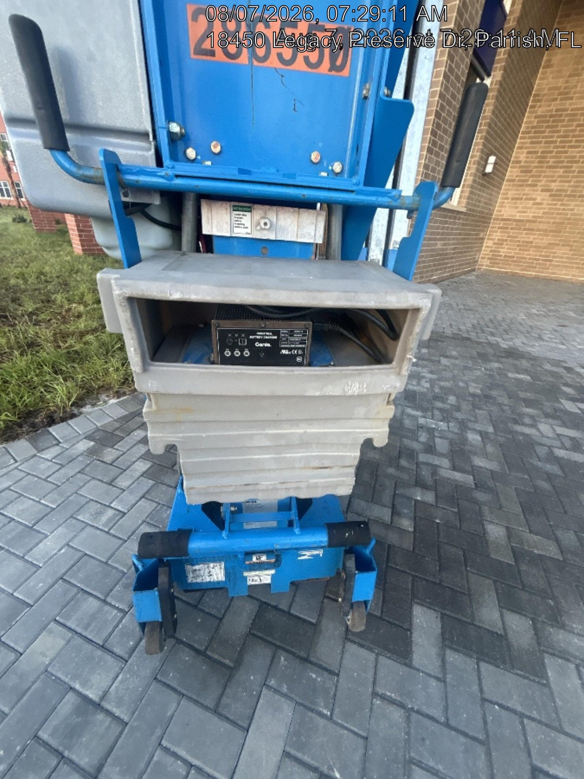 2022 GENIE AWP-30S DC