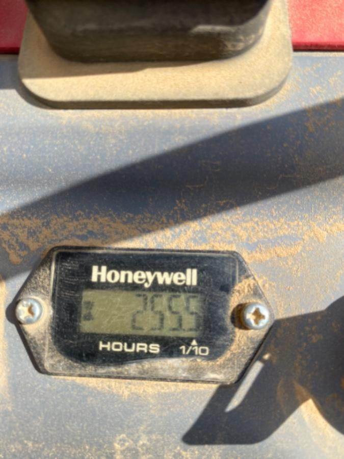 2022 TAKEUCHI TB210R