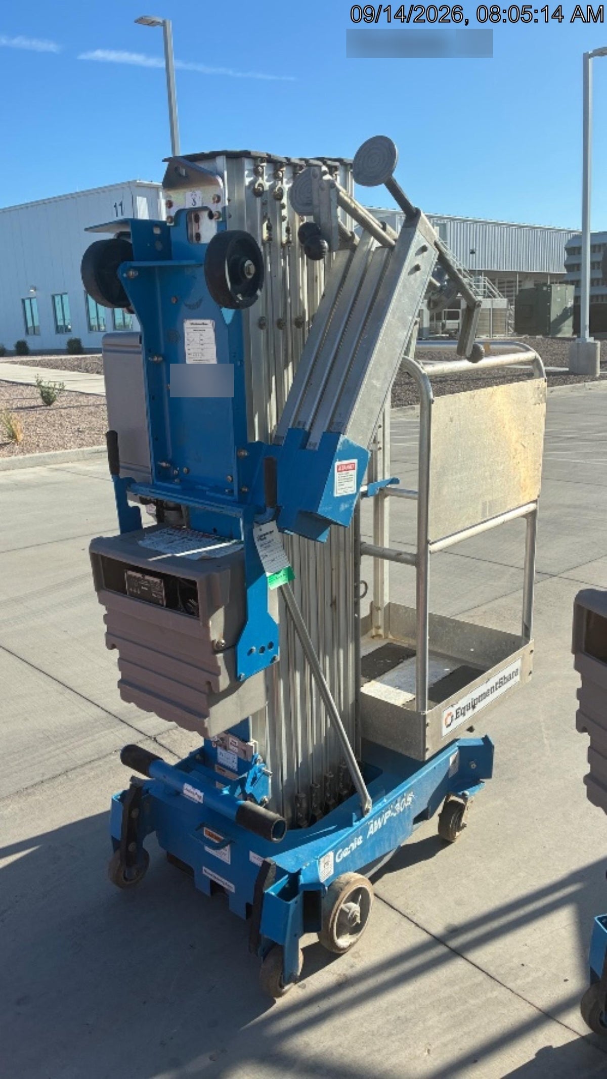 2019 GENIE AWP-30S