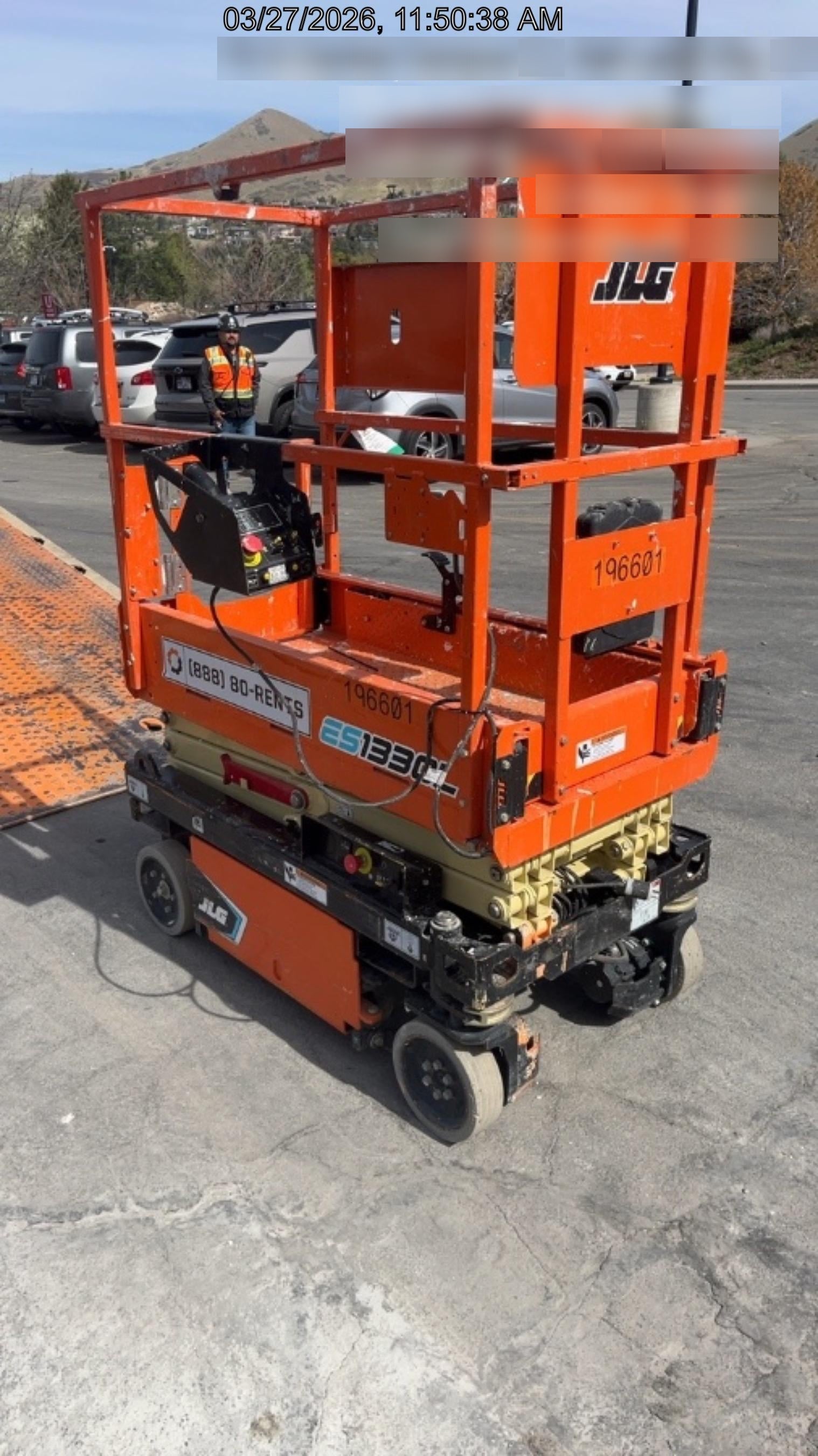 2021 JLG ES1330L