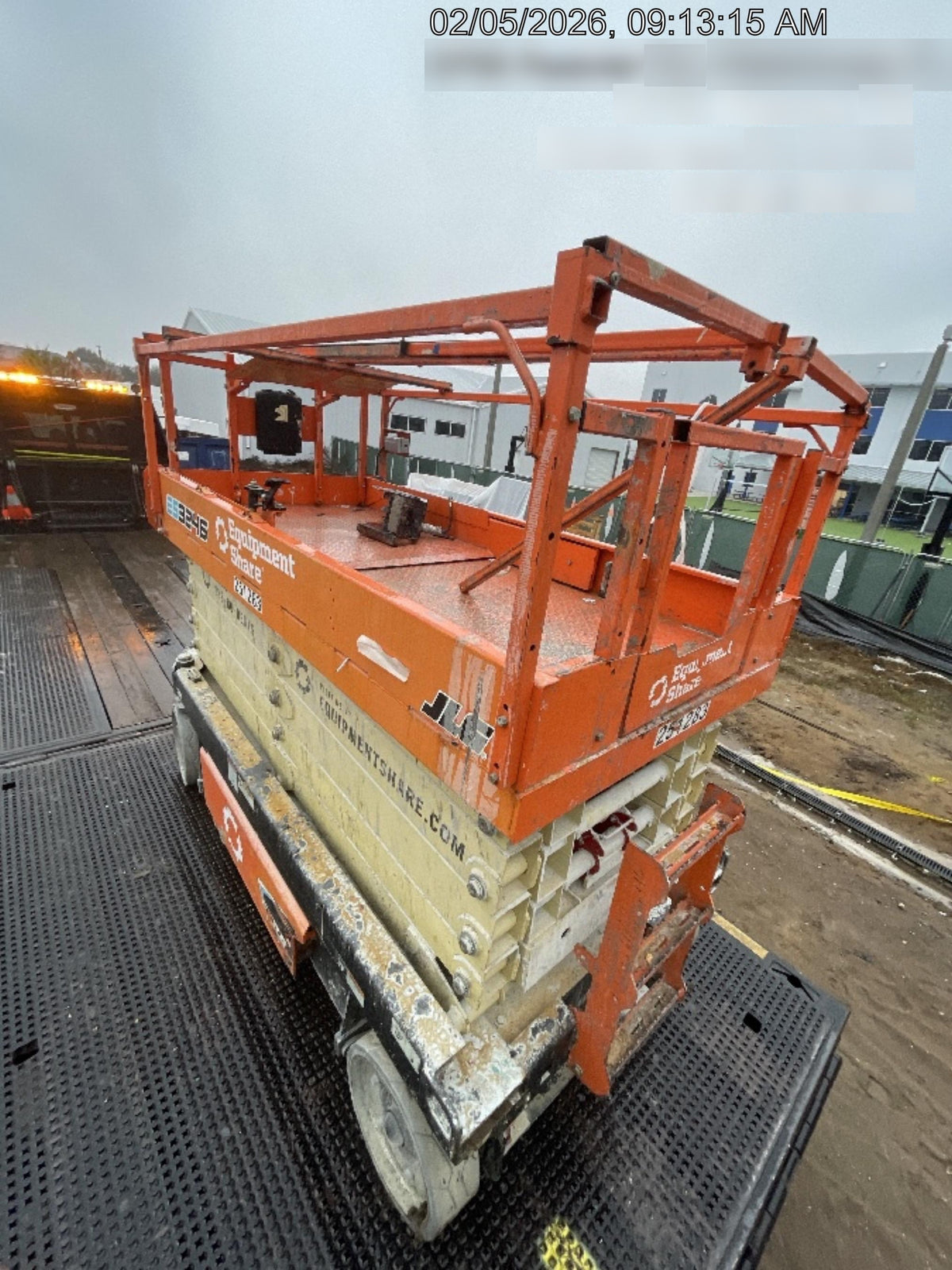 2022 JLG ES3246