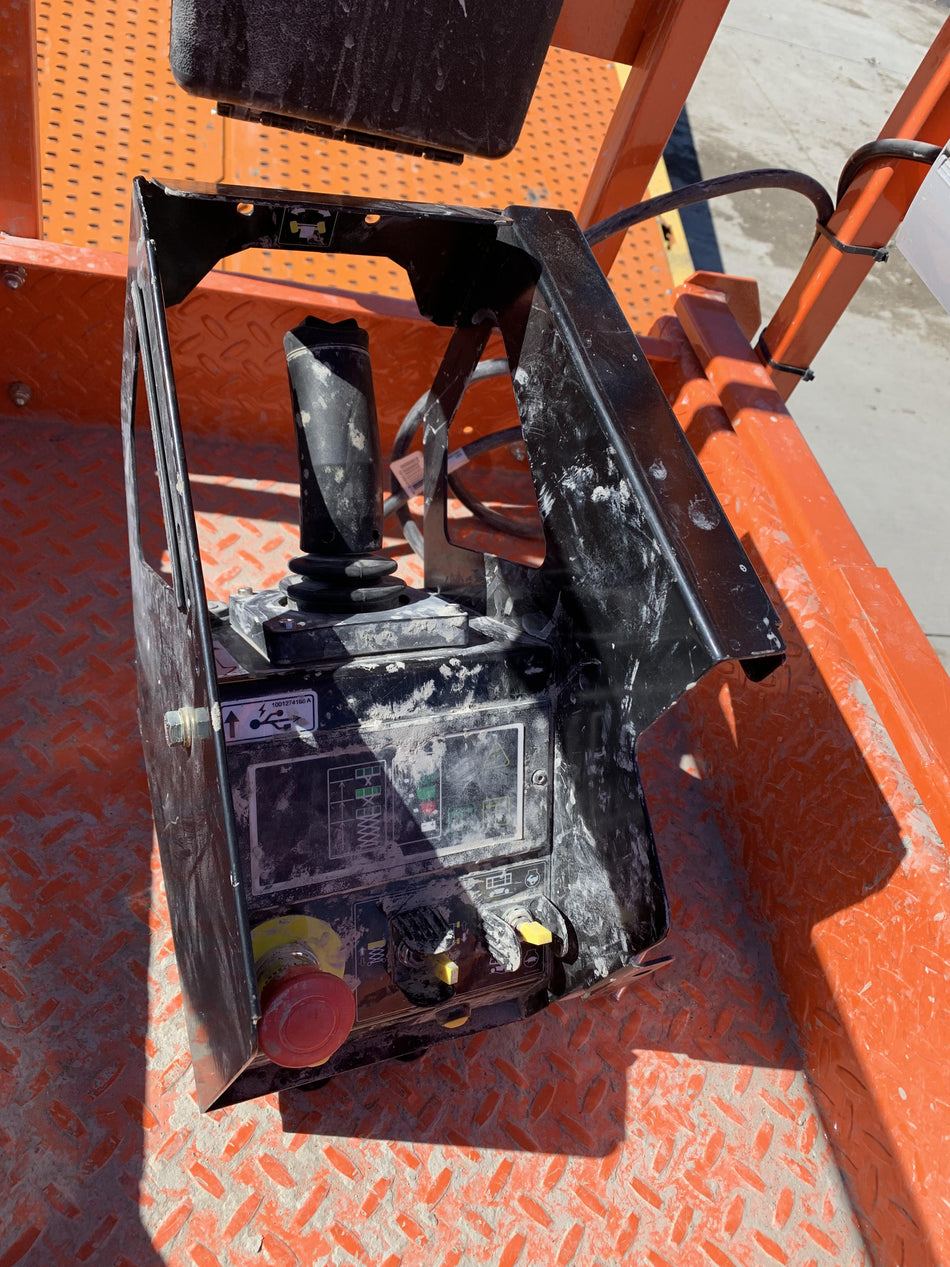 2021 JLG ES2632