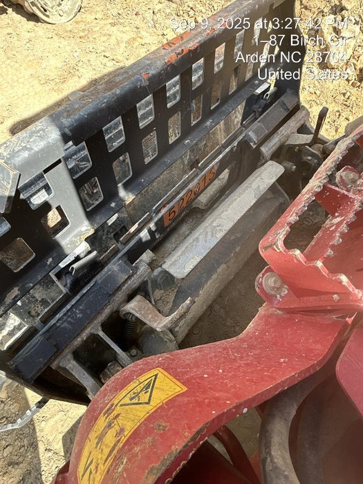 2025 JOHN DEERE 48" Pallet Forks - John Deere