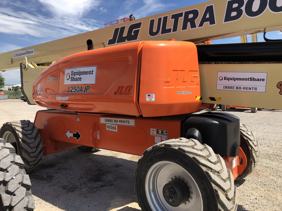 2019 JLG 1250AJP