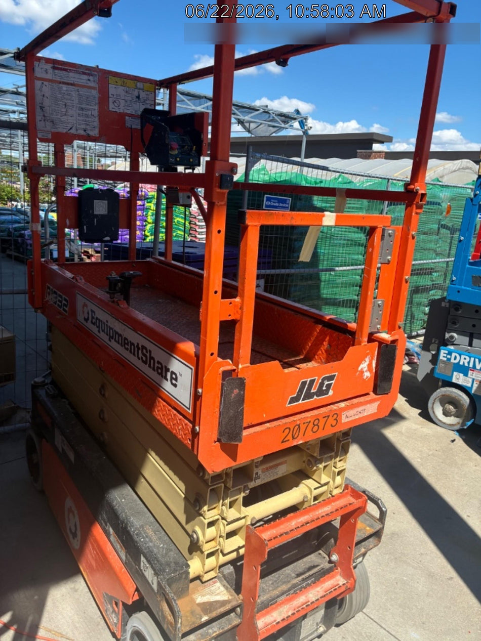 2022 JLG R1932