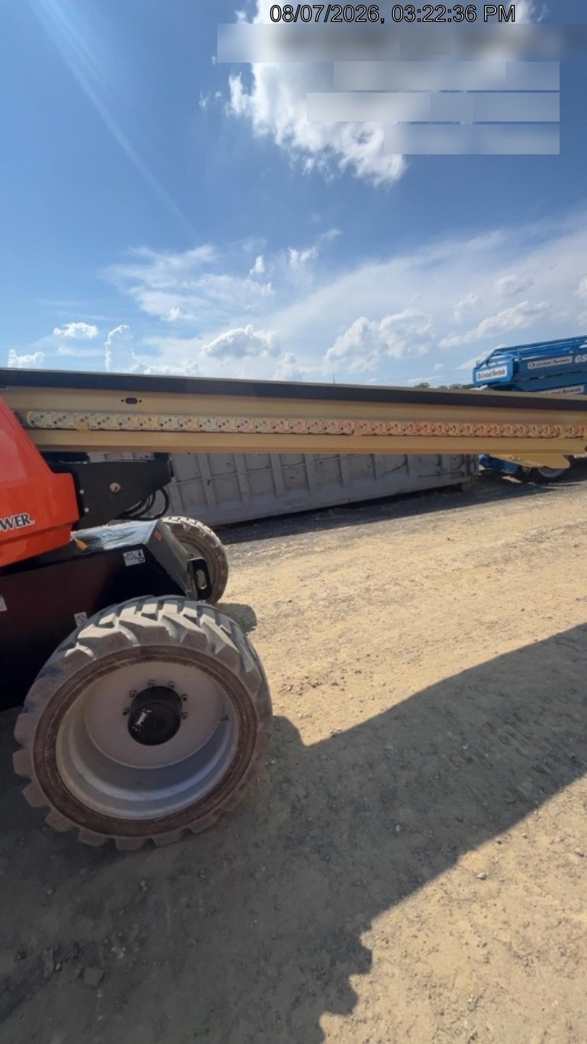 2025 JLG 660SJ