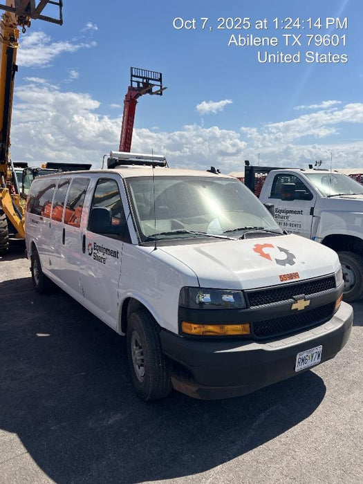 2025 CHEVROLET Express Van - Rental