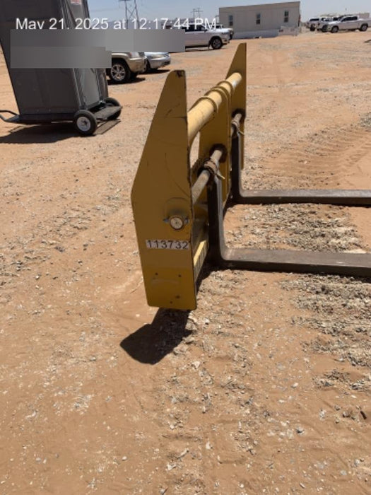 2020 JOHN DEERE 96" Loader Fork Carriage - John Deere