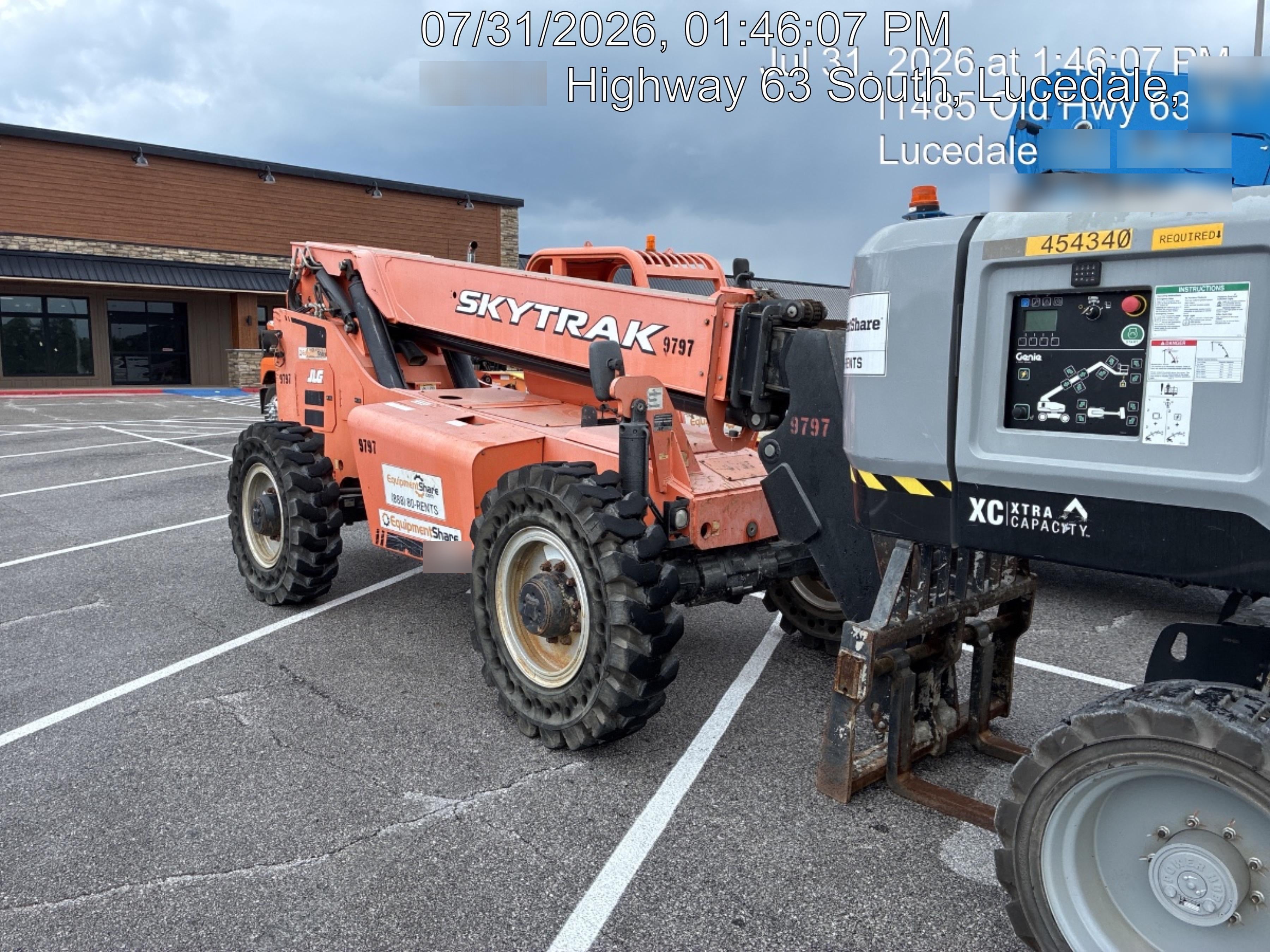 2018 SKYTRAK 8042