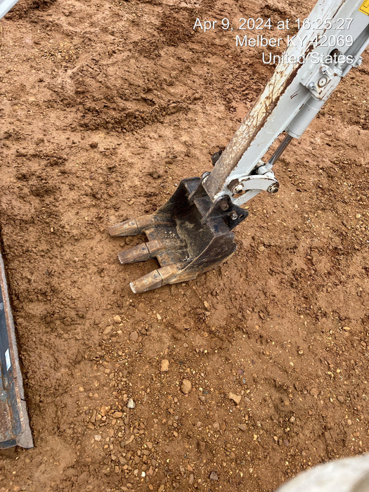 2022 TAKEUCHI TB210R