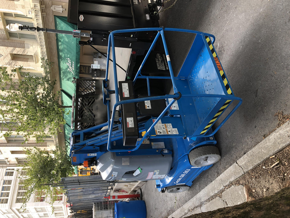 2020 GENIE GR-26J
