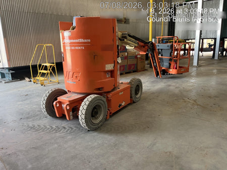 2019 JLG E300AJP