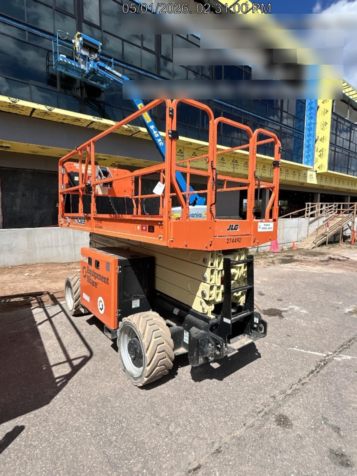 2022 JLG RT4069