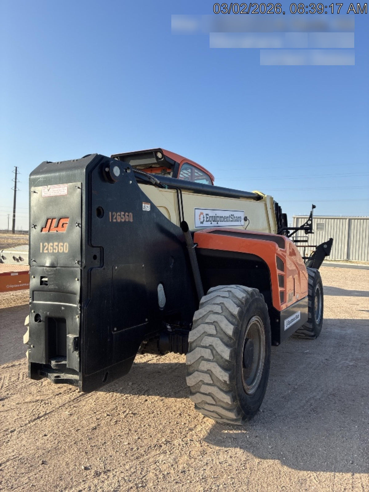 2021 JLG 1075