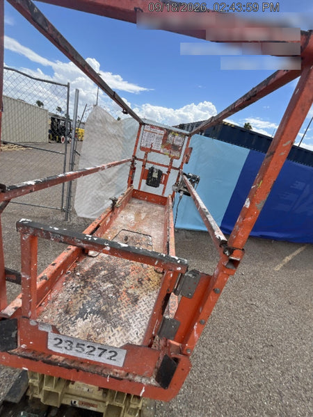 2022 JLG ES2632