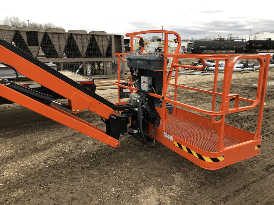 2020 JLG 660SJ