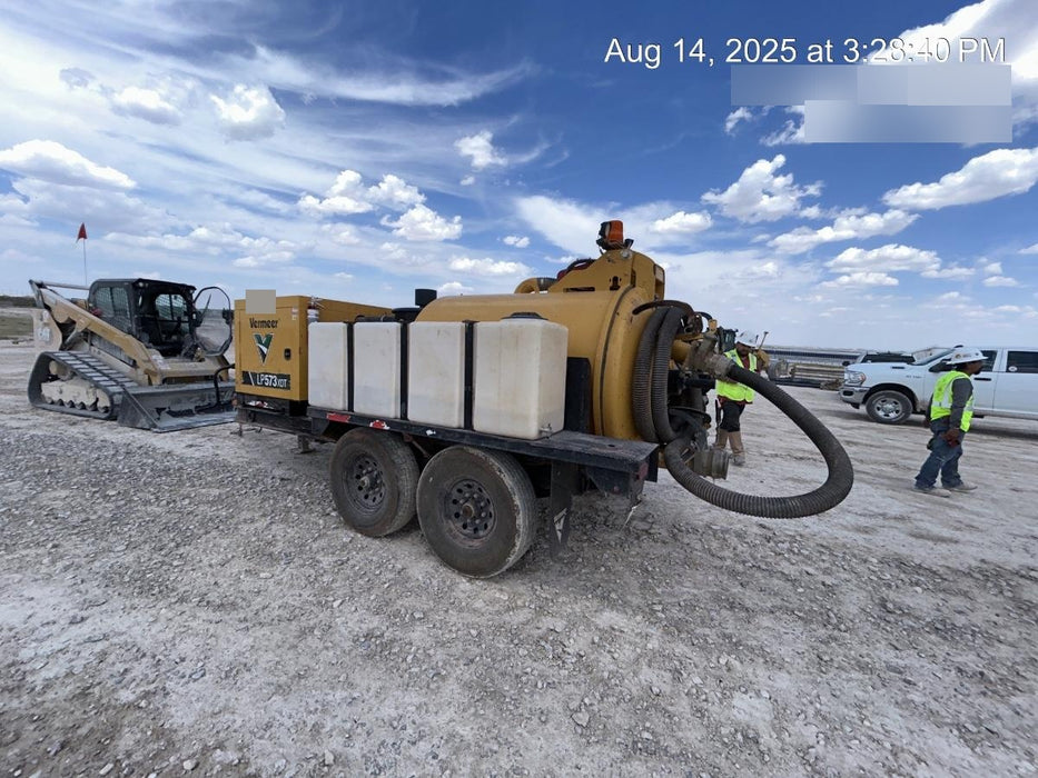 2021 VAC-TRON LP573XDT