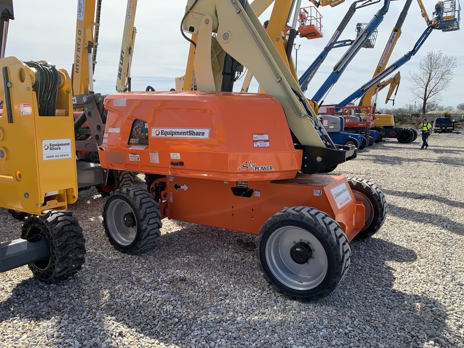 2020 JLG 660SJ