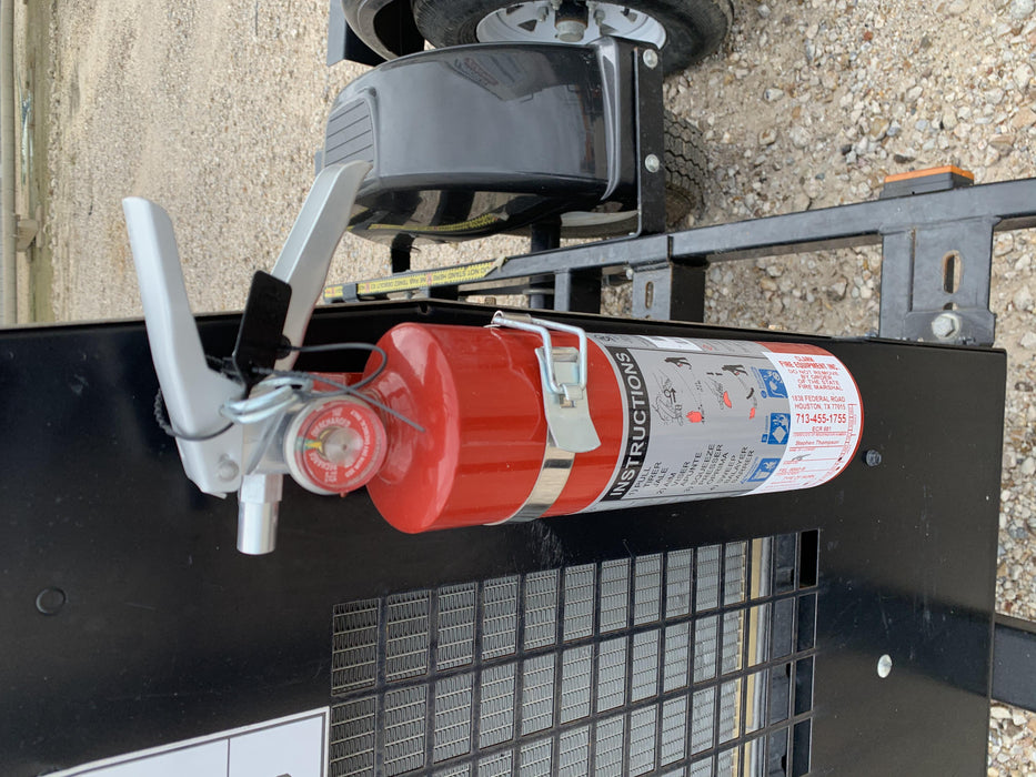 2018 Lincoln Electric Vantage 322 Lincoln Vantage 322 Welder Ready Pak 3 - Vantage 322, Trailer, Fender and light kit, Cable rack