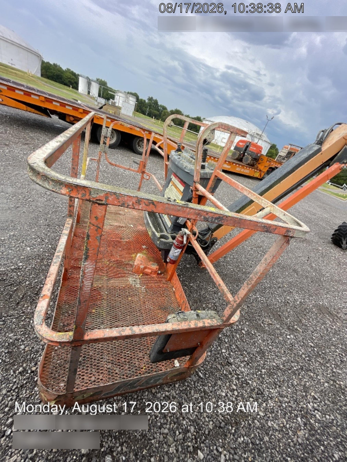2022 JLG 660SJ