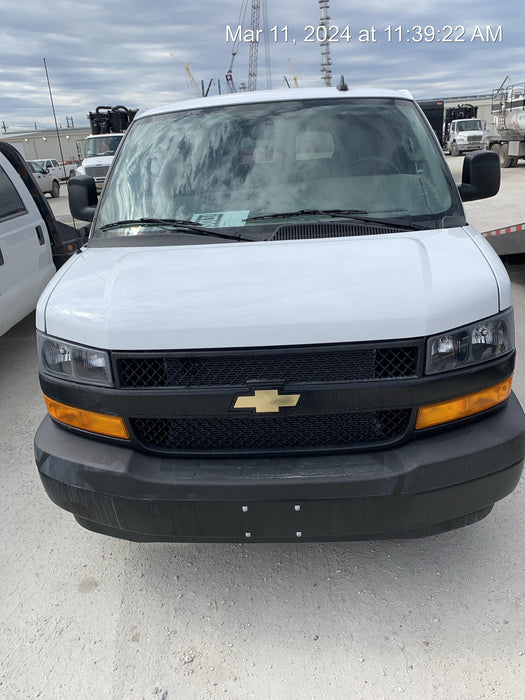 2023 CHEVROLET Express Van - Rental