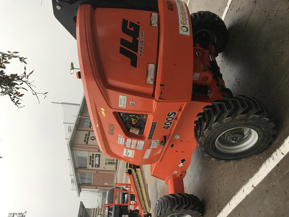 2019 JLG 400S