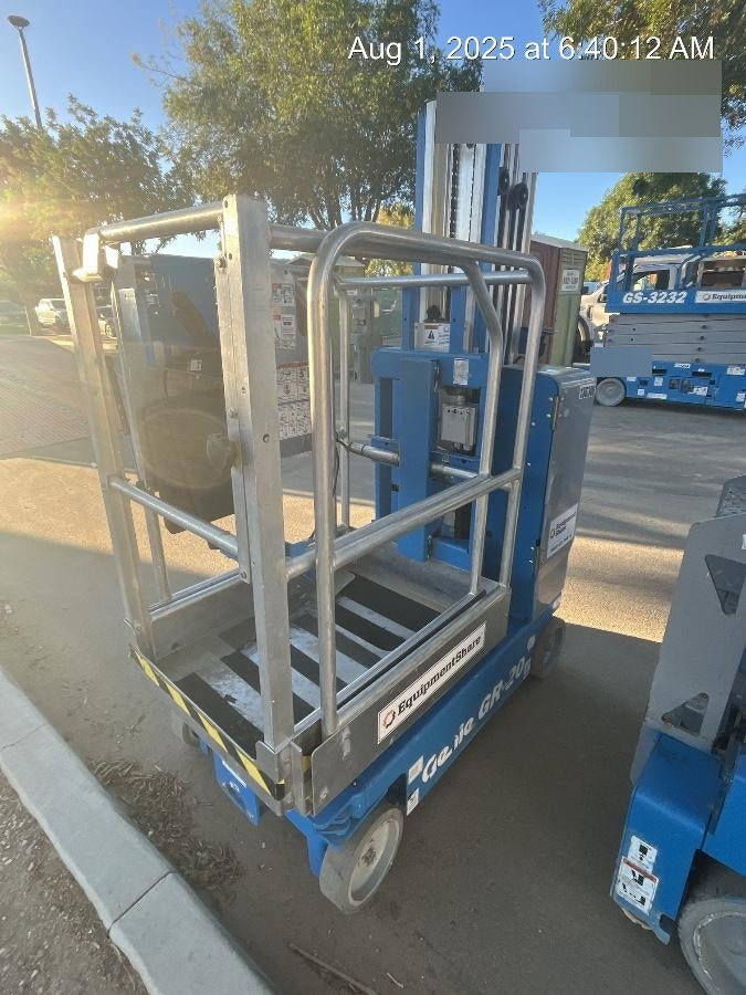 2021 GENIE GR-20