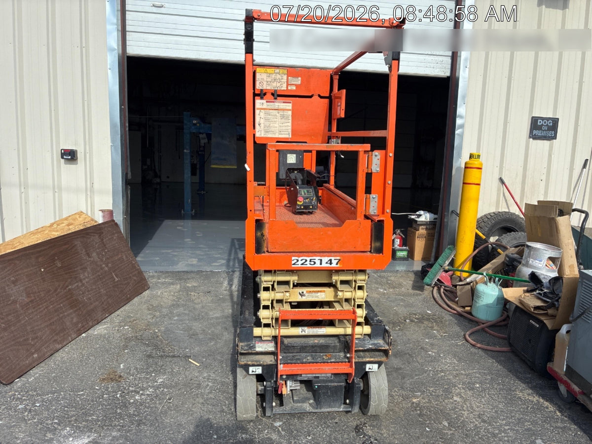 2022 JLG ES1932
