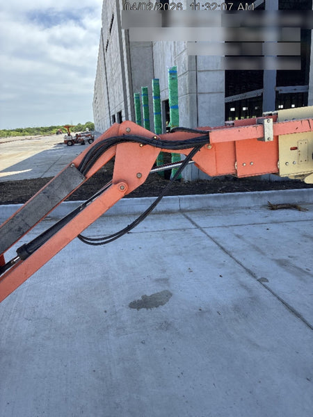 2004 JLG 660SJ