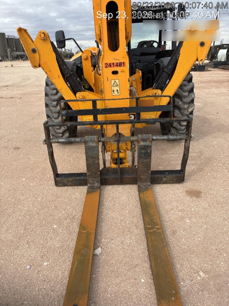 2022 JCB 510-56