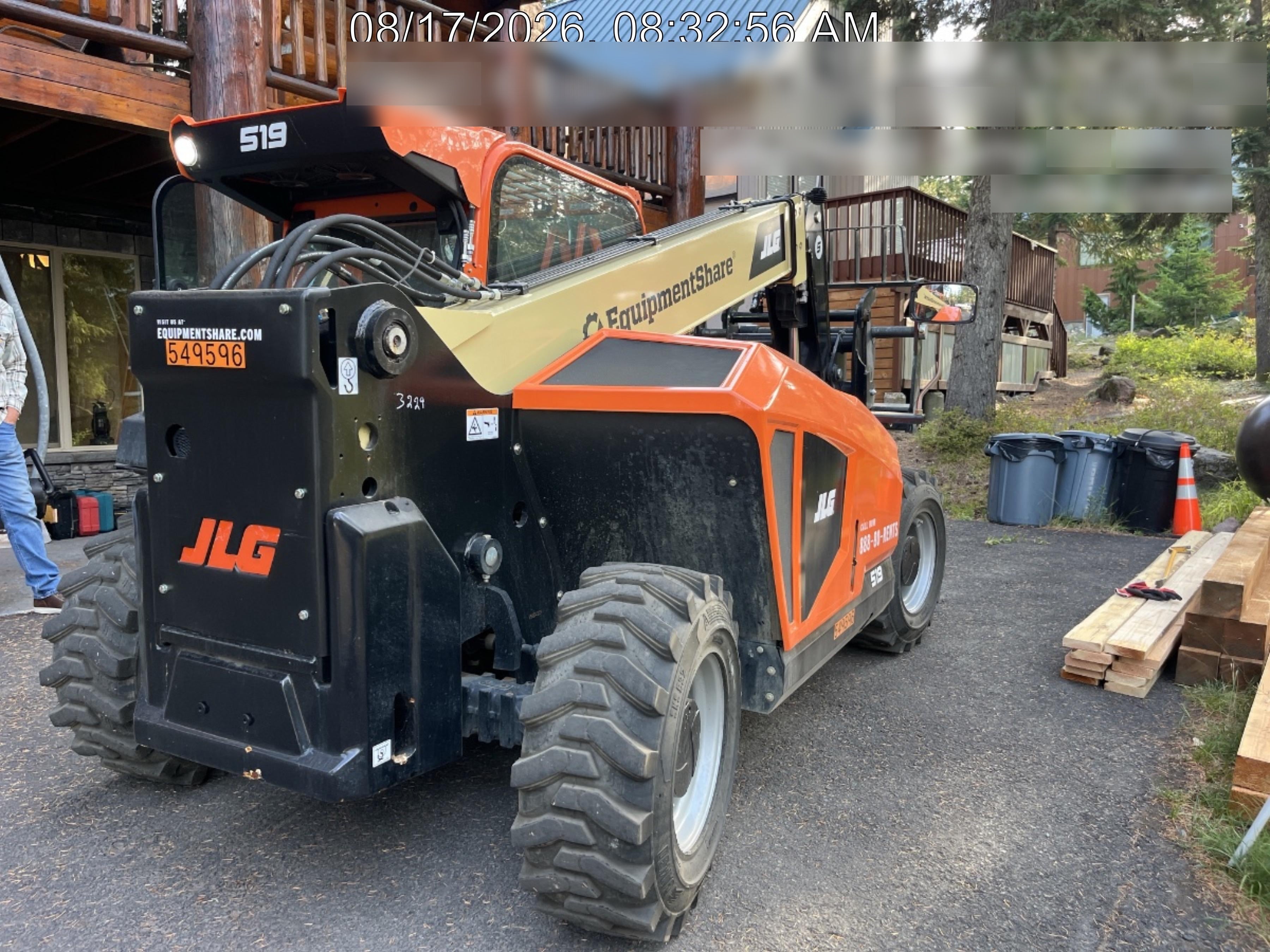 2025 JLG 519