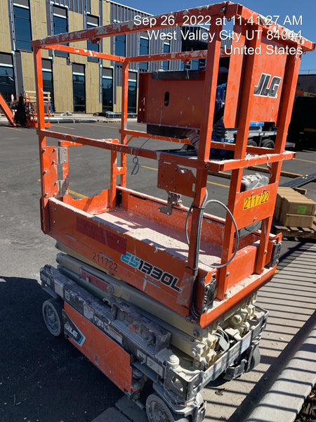2022 JLG ES1330L