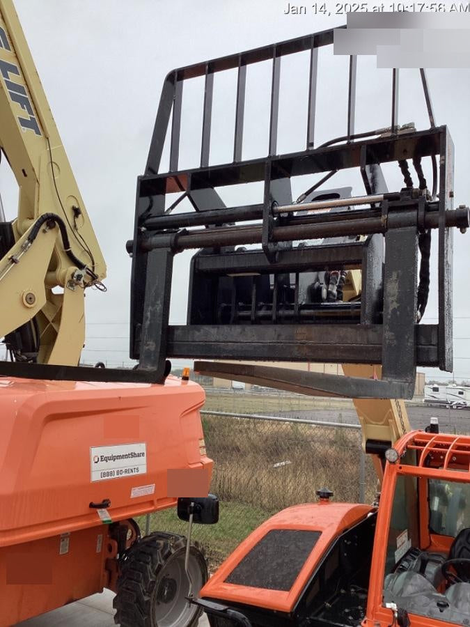 2024 JLG 1001242506