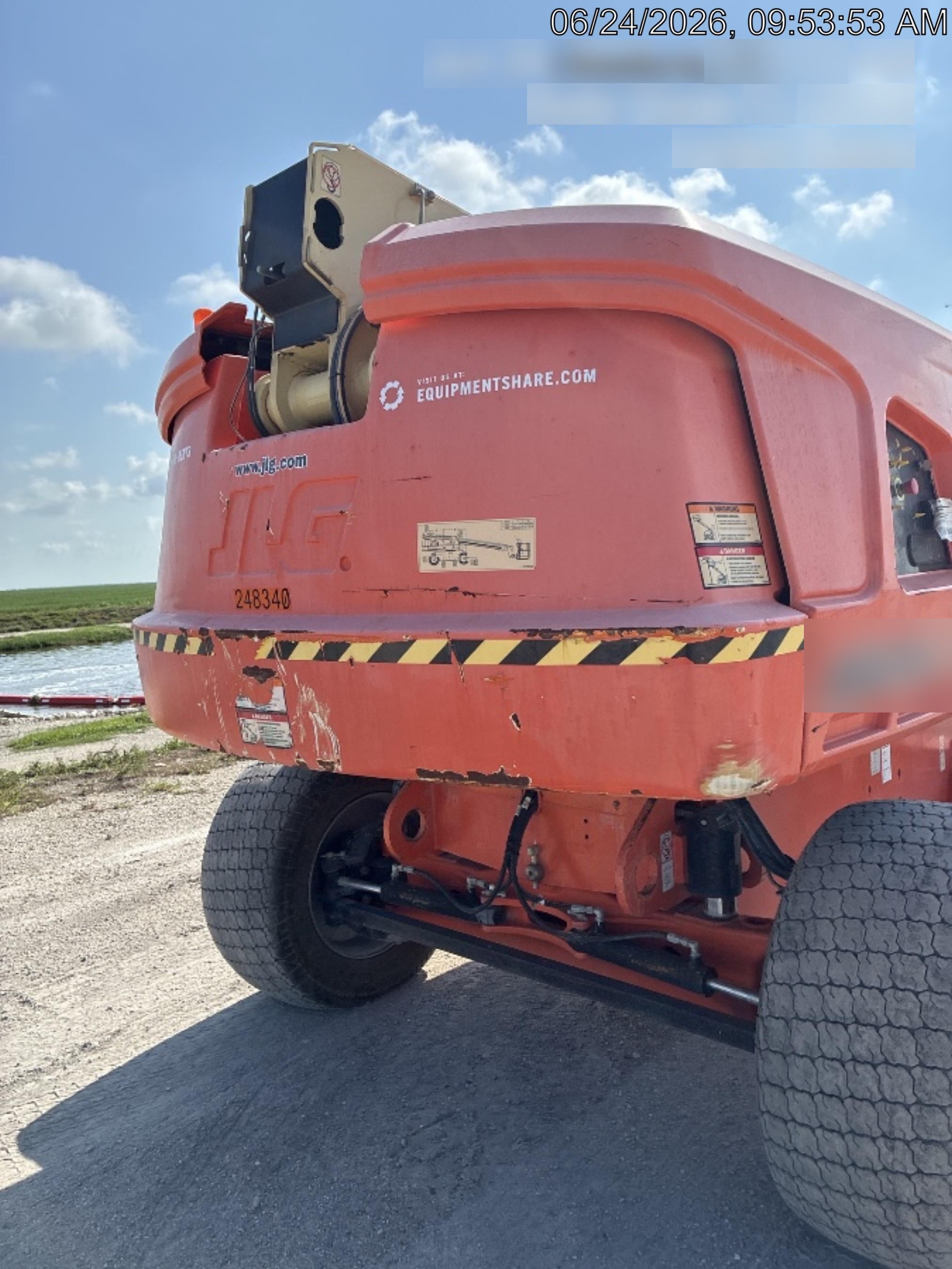2022 JLG 660SJ