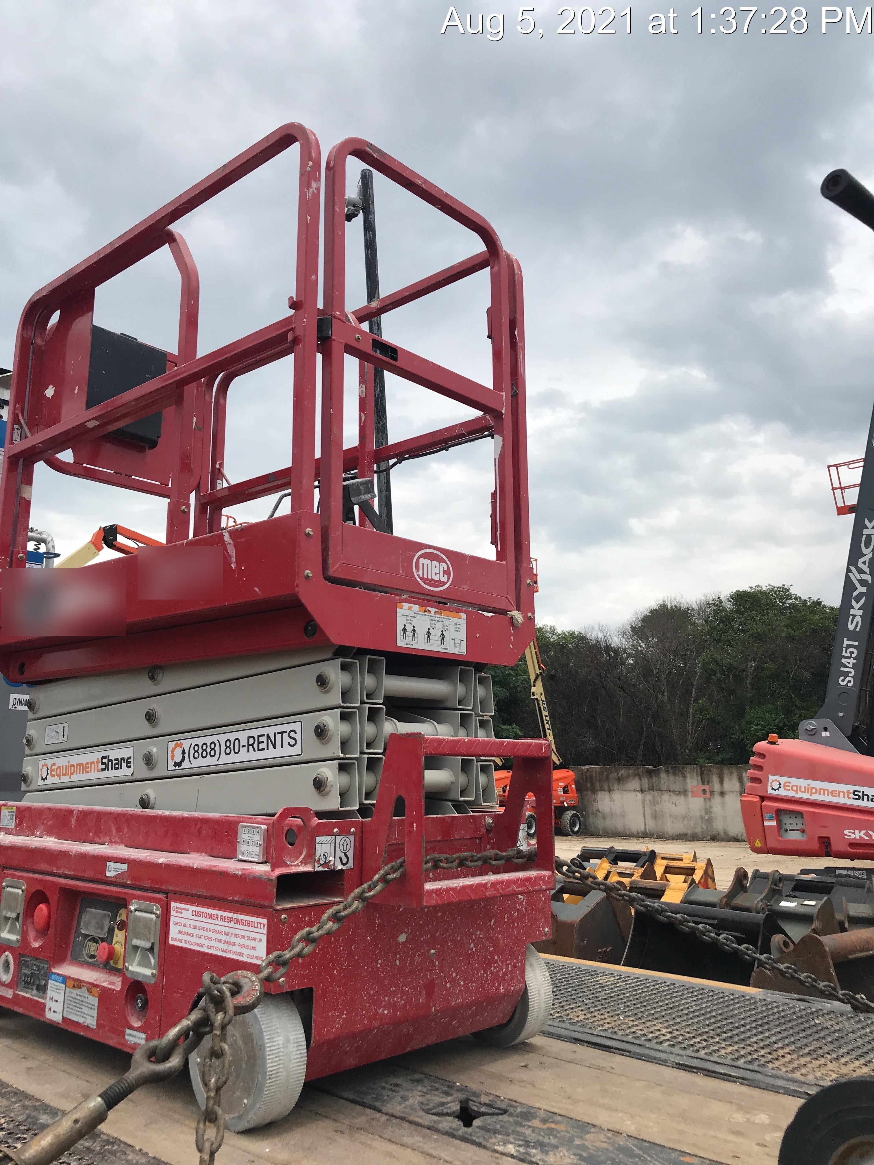 2019 MEC 1330SE MEC 1330SE w/ES Track Hardware, Full Extended 2 Year Warranty