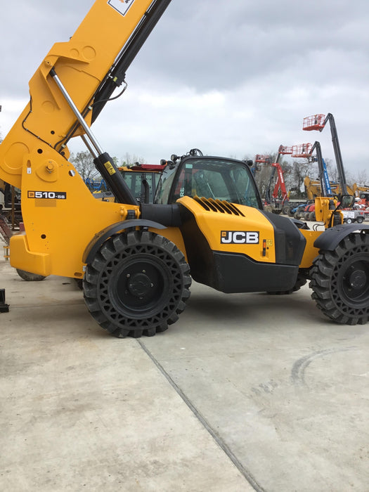 2019 JCB 510-56 JCB 510-56 Telehandler 74 HP w/CAB/HVAC, Beacon, Worklights, Aux Hydraulics, Solid Tires, 72" Carriage/Forks