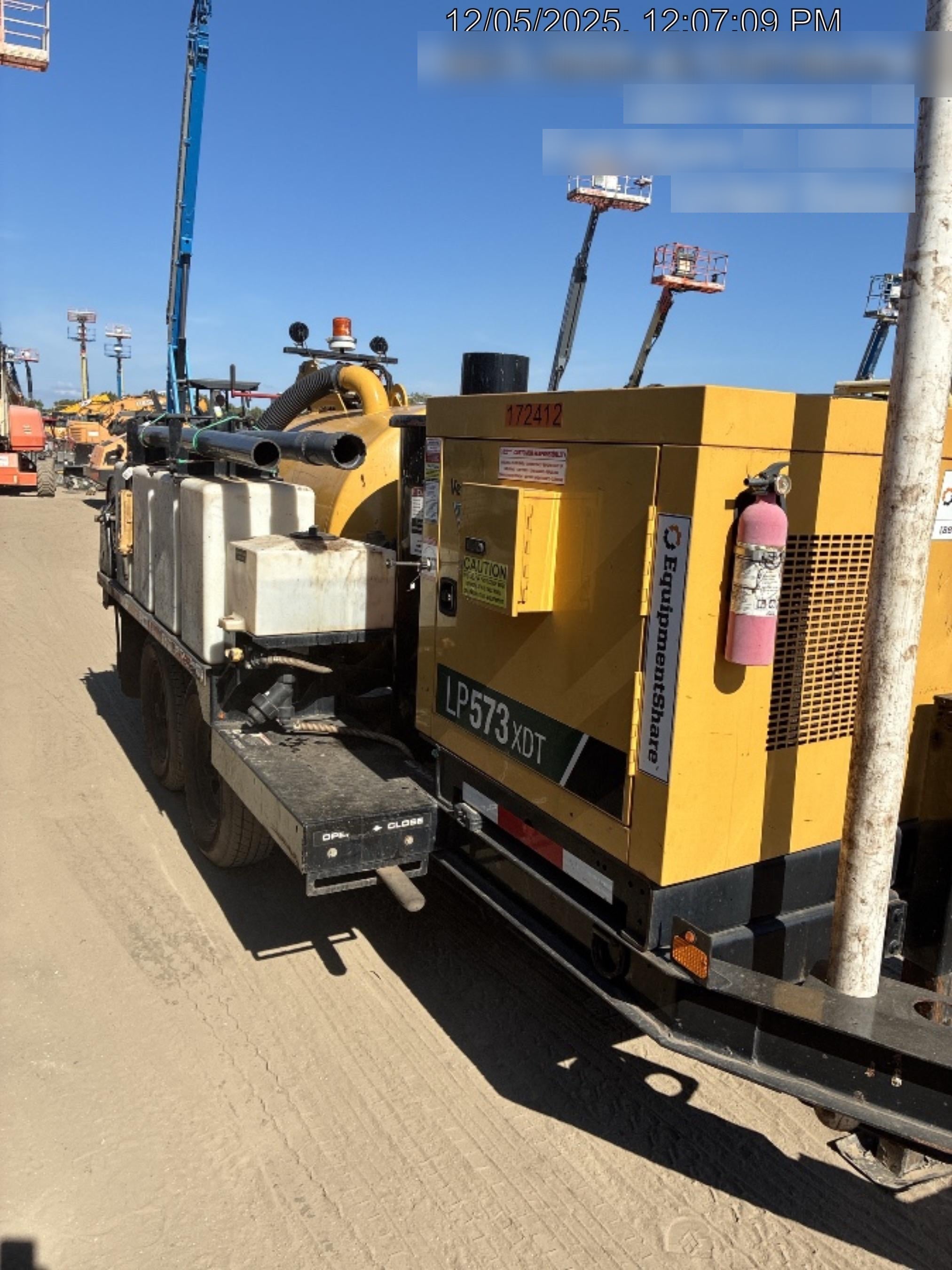 2021 Vac-Tron LP573XDT T4 Koehler Diesel Engine, 500 Gallon Debris Tank, x2 100 Gallon Water Tanks
