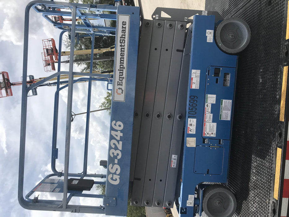 2020 Genie GS-3246 Standard, Folding full height swing gate