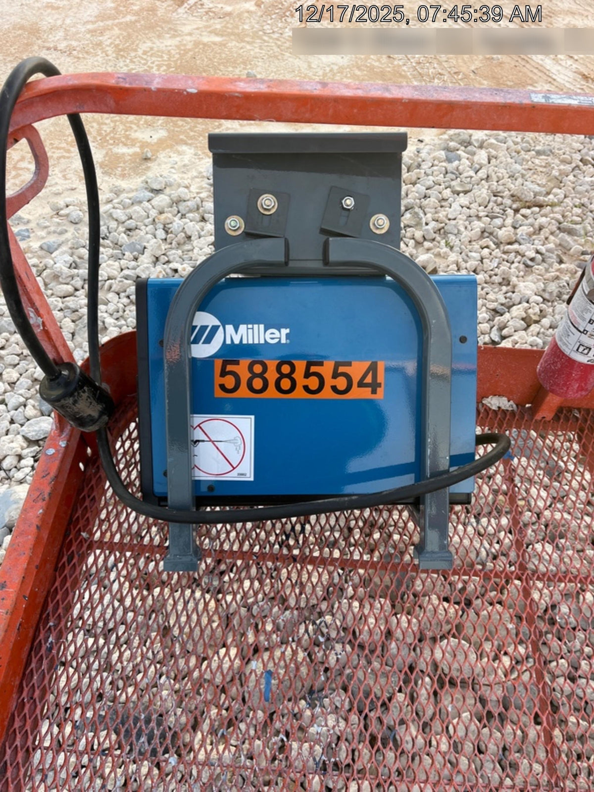 2025 MILLER ELECTRIC CST-282