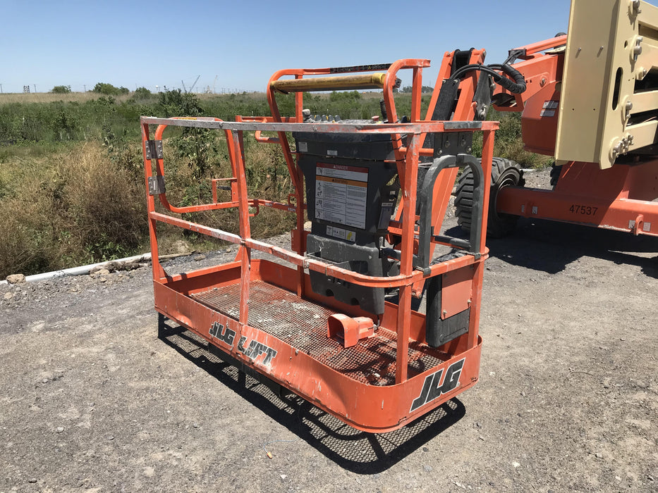 2020 JLG 450AJ