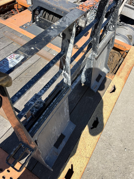 2024 ARROW MATERIAL HANDLING F5100CB