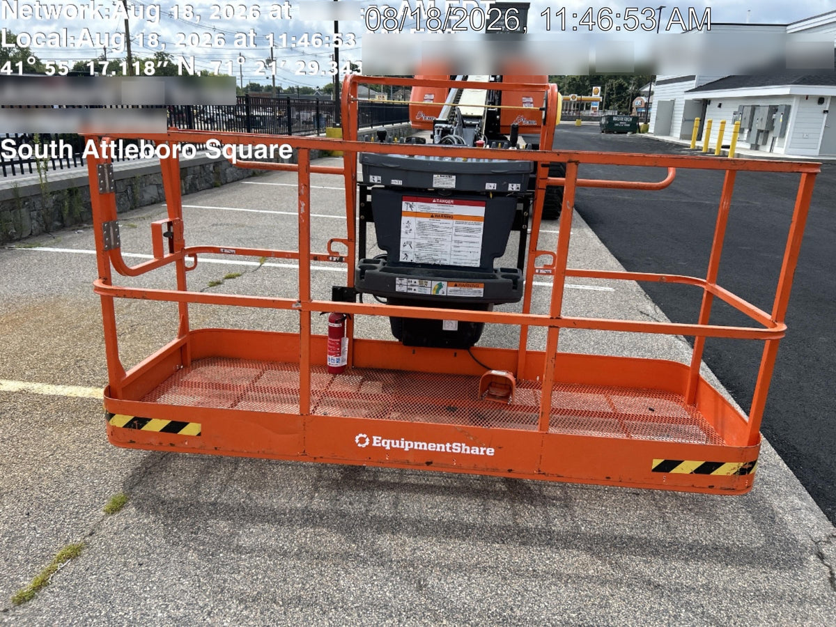 2025 JLG 660SJ