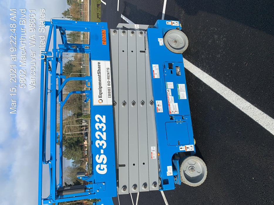 2020 Genie GS-3232 Standard, Folding half height swing gate, 800W Inverter