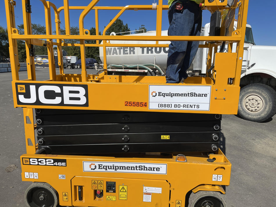 2022 JCB S3246E