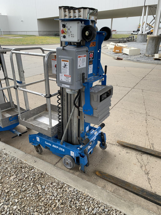 2018 GENIE AWP-25S
