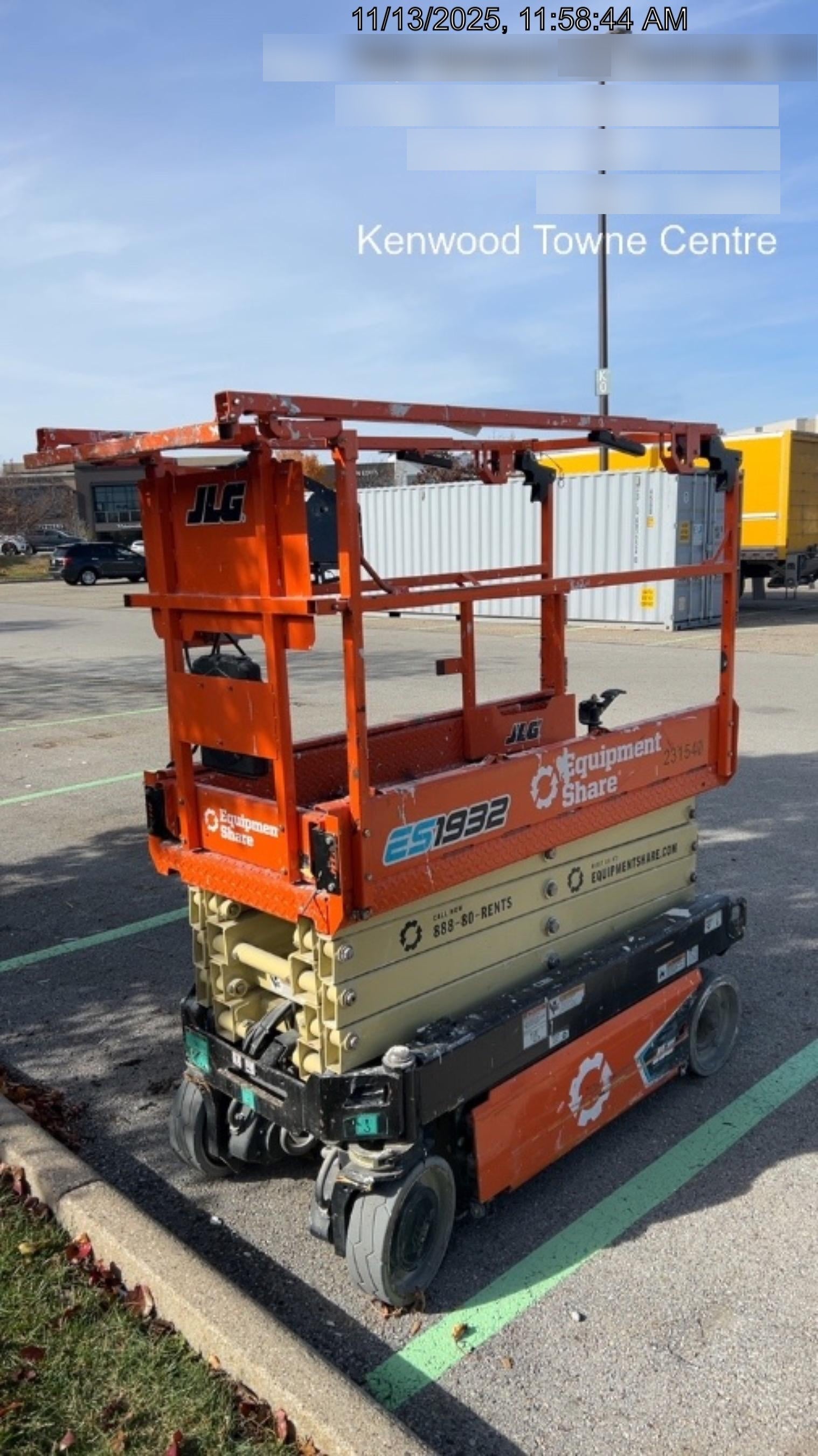 2022 JLG ES1932