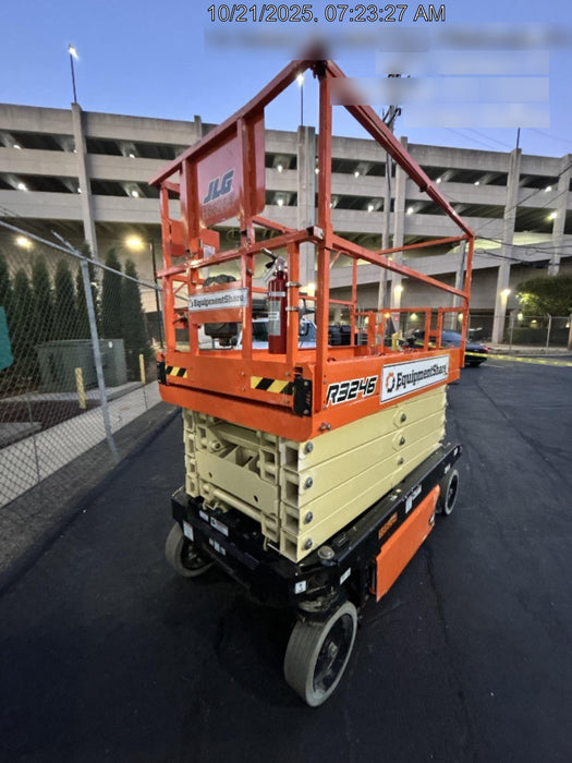 2021 JLG R3246