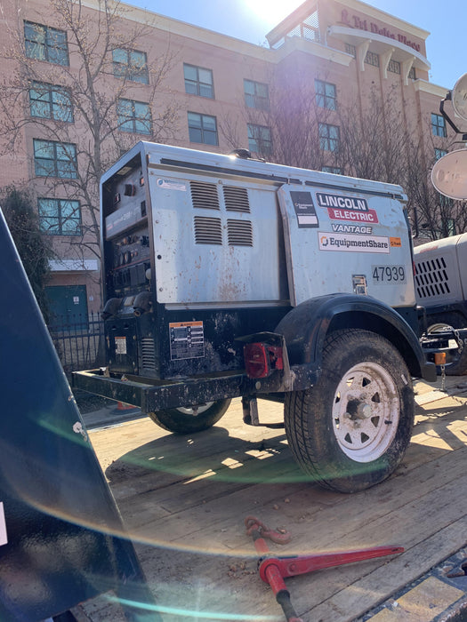 2019 Lincoln Electric Vantage 322 Ready-Pak 3, Two Wheel Trailer, Fender and Light Kit, Cable Rack