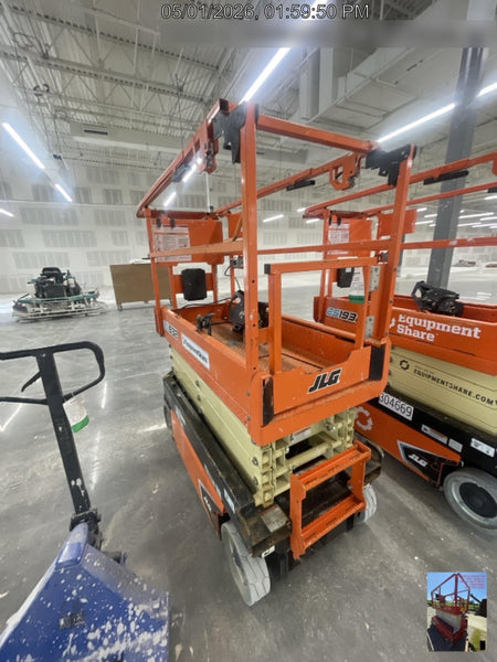 2021 JLG ES1932